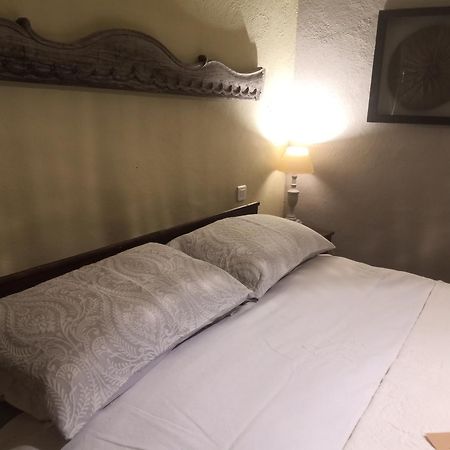 The Tavern Castelnau-Pegayrols Экстерьер фото