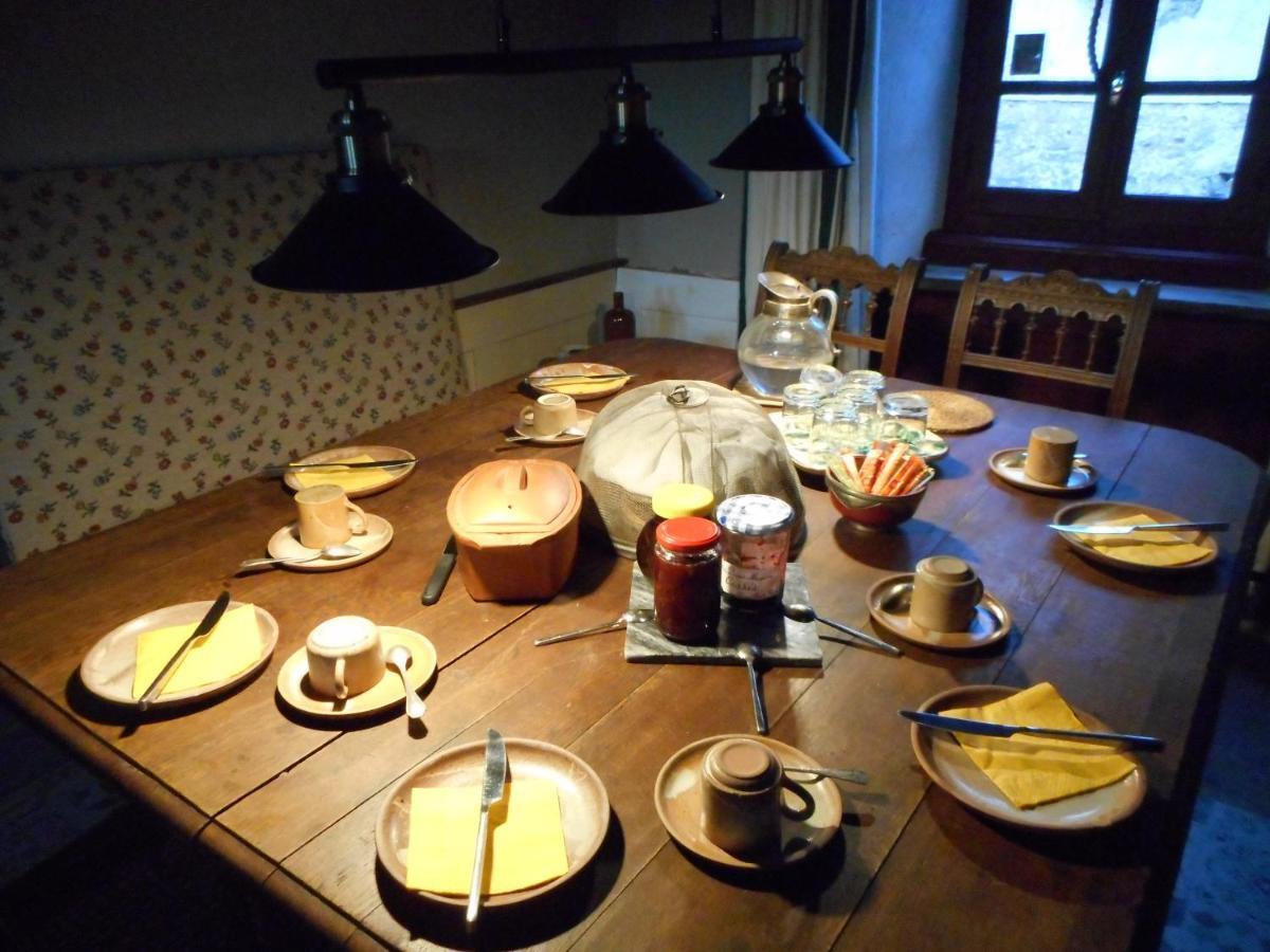 The Tavern Castelnau-Pegayrols Экстерьер фото