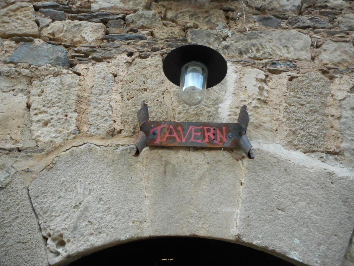 The Tavern Castelnau-Pegayrols Экстерьер фото